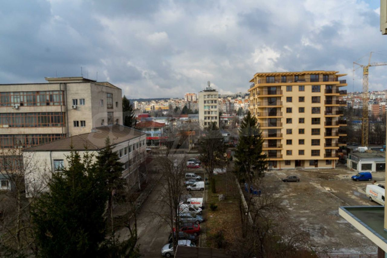 Apartment in Velko Tarnovo, Bulgaria, 88.85 sq.m - picture 1
