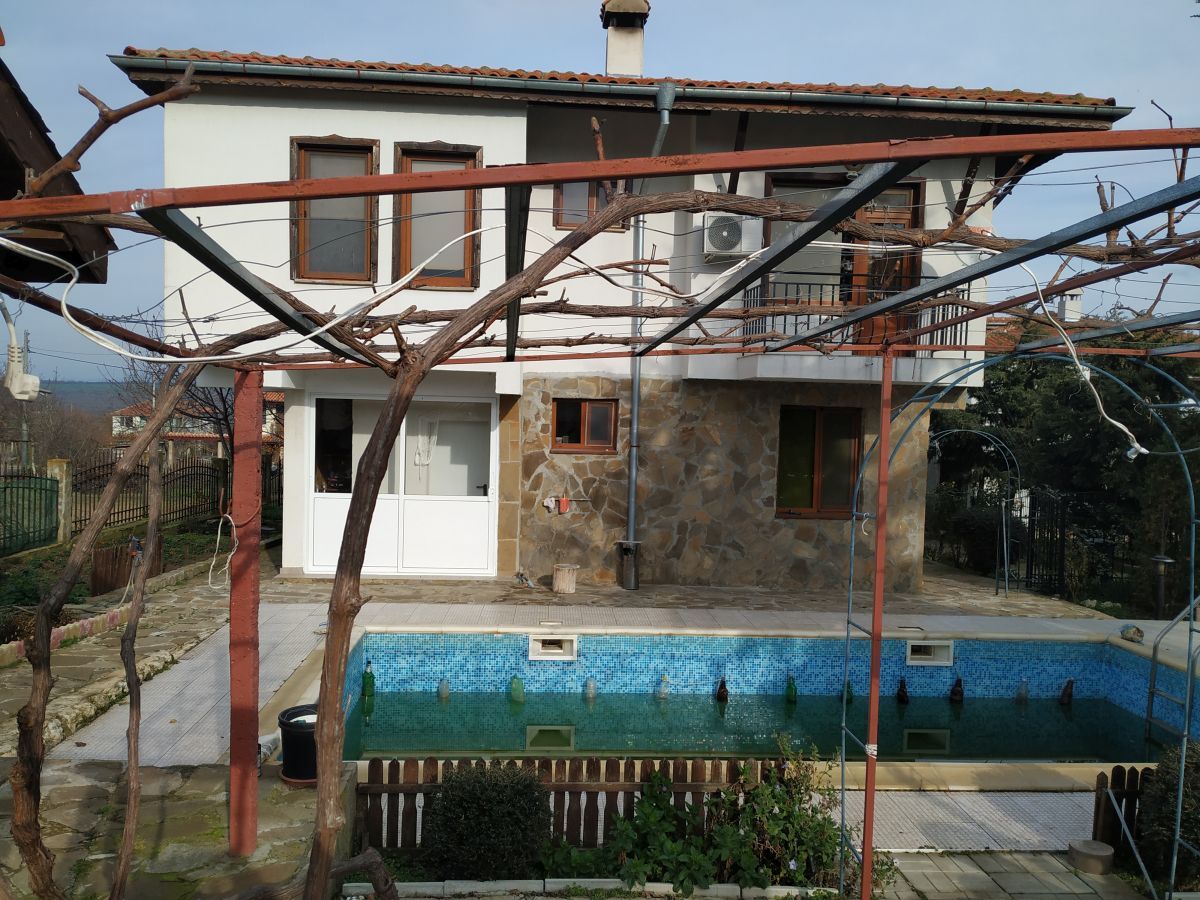 House in Burgas, Bulgaria, 160 sq.m - picture 1