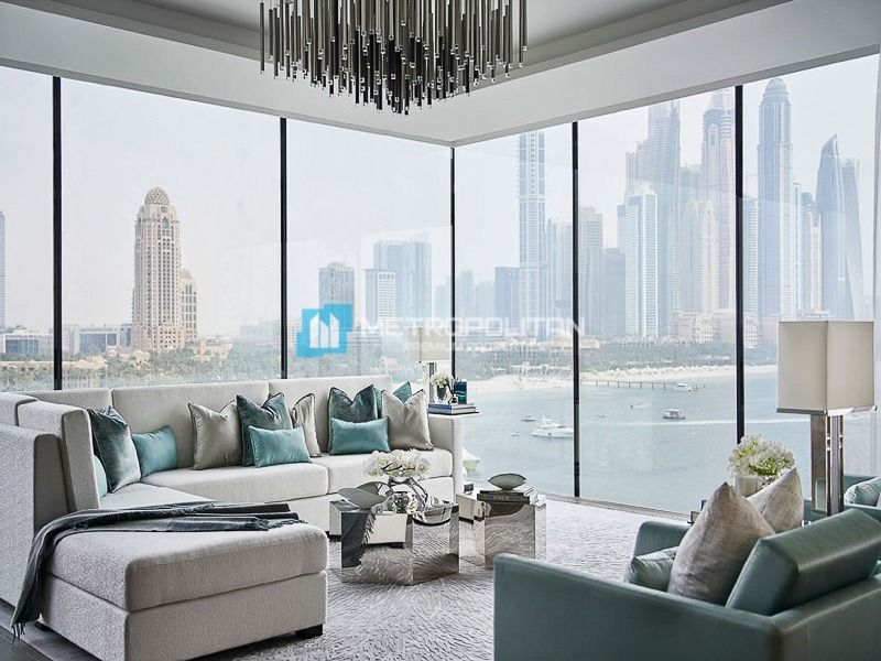 Penthouse in Dubai, UAE, 815 sq.m - picture 1