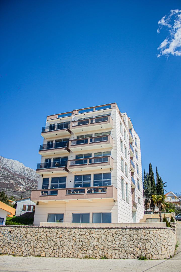 Hotel en Dobra Voda, Montenegro, 1 300 m2 - imagen 1