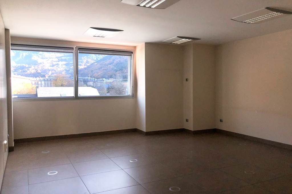 Büro in Andorra la Vella, Andorra, 143 m2 - Foto 1