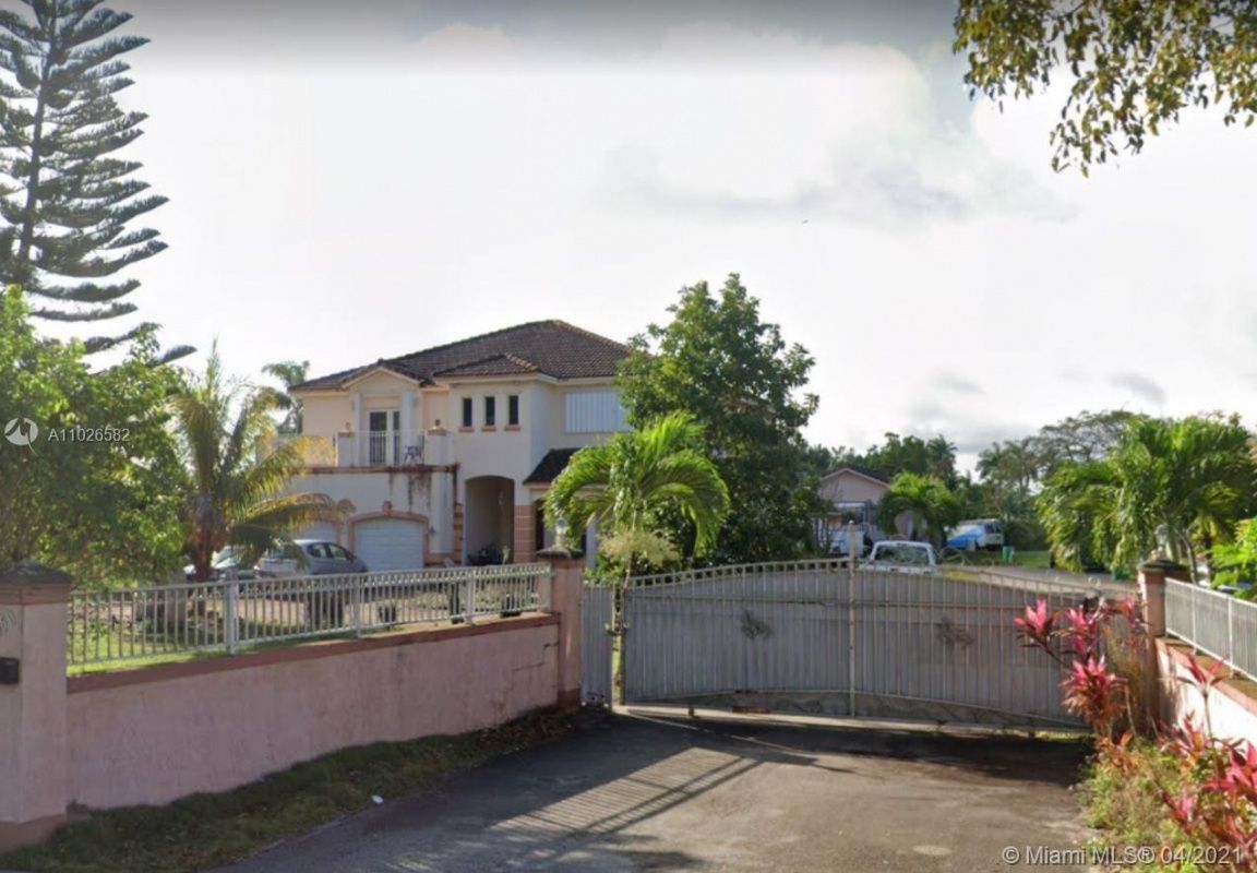 House in Miami, USA, 373 sq.m - picture 1