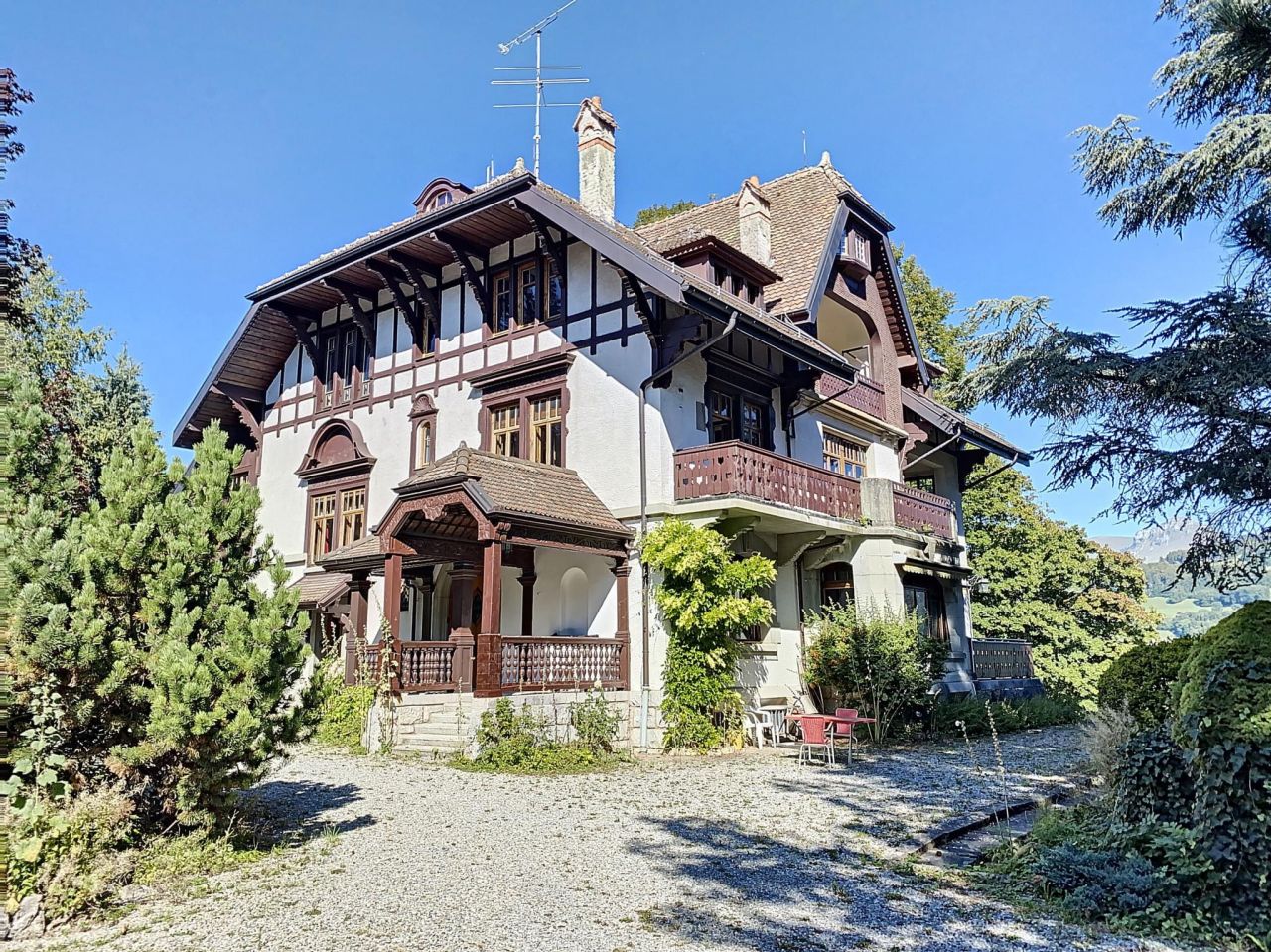 House Les Monts-de-Corsier, Switzerland, 1 553 sq.m - picture 1