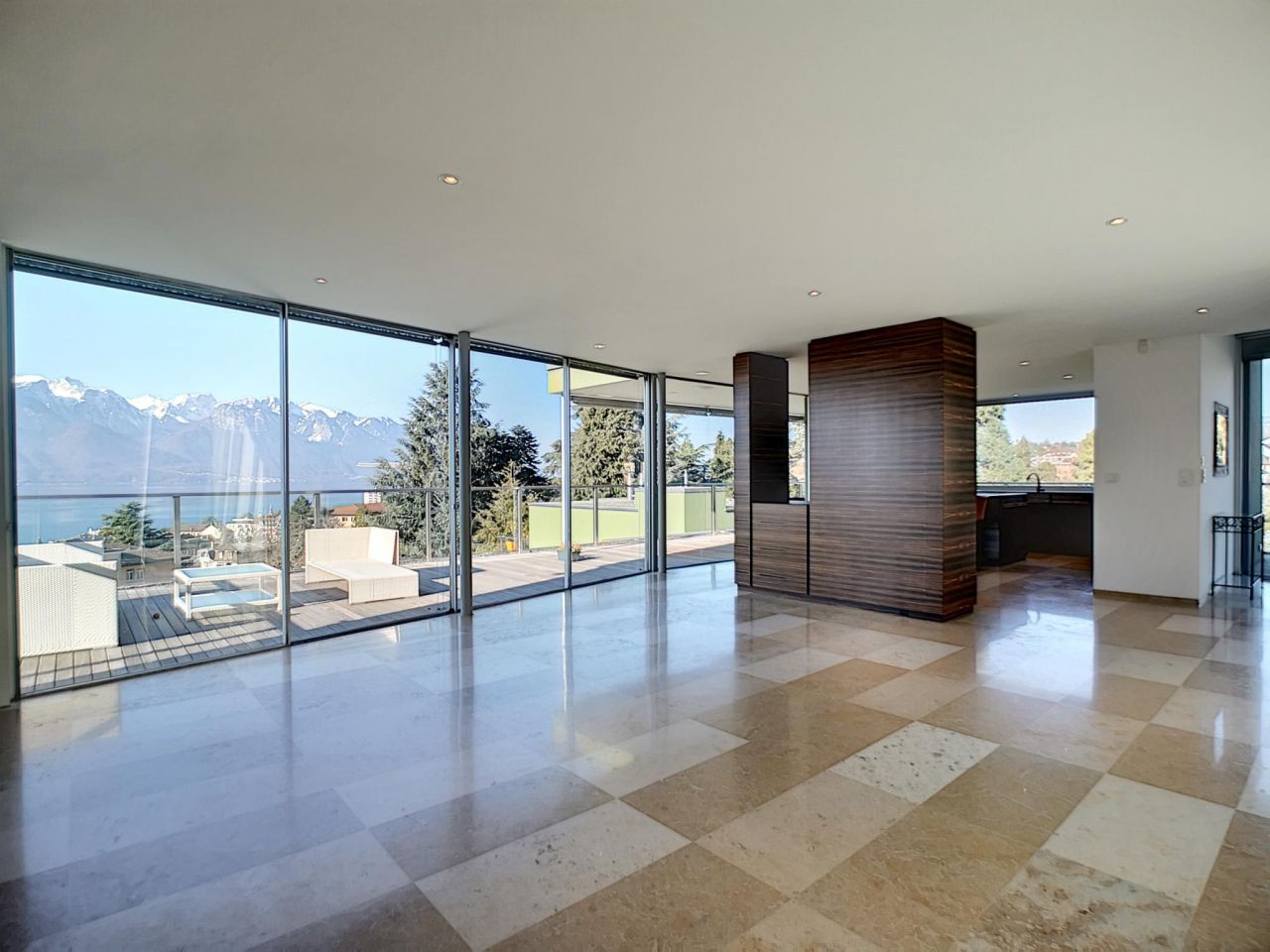 Appartement à Montreux, Suisse, 280 m2 - image 1