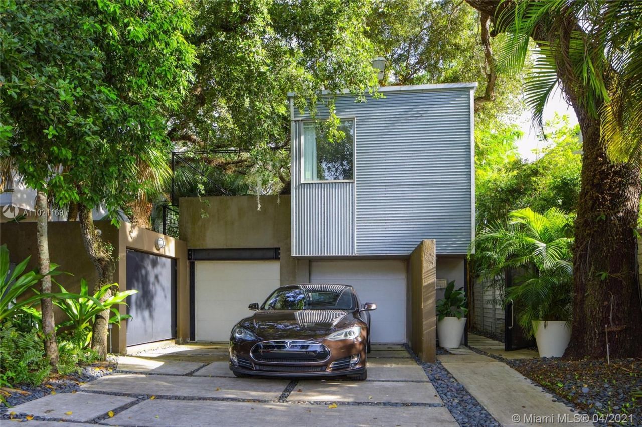 Cottage à Miami, États-Unis, 270 m2 - image 1