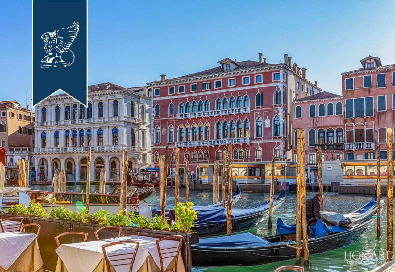 Appartement à Venise, Italie, 367 m2 - image 1