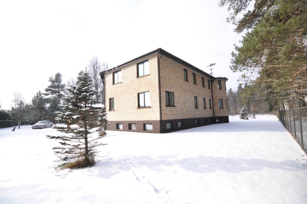 House in Ķekava Municipality, Latvia, 492 sq.m - picture 1