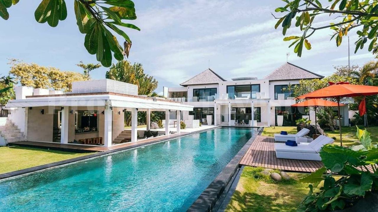 Villa in Cemagi, Indonesia, 1 200 sq.m - picture 1
