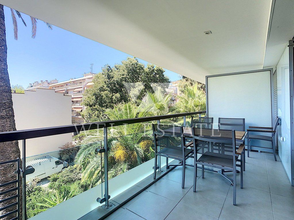 Appartement à Antibes, France, 77 m2 - image 1