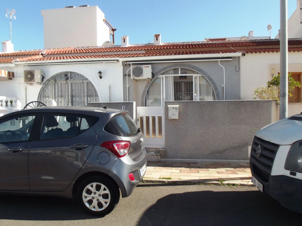 Bungalow in Torrevieja, Spain, 45 sq.m - picture 1