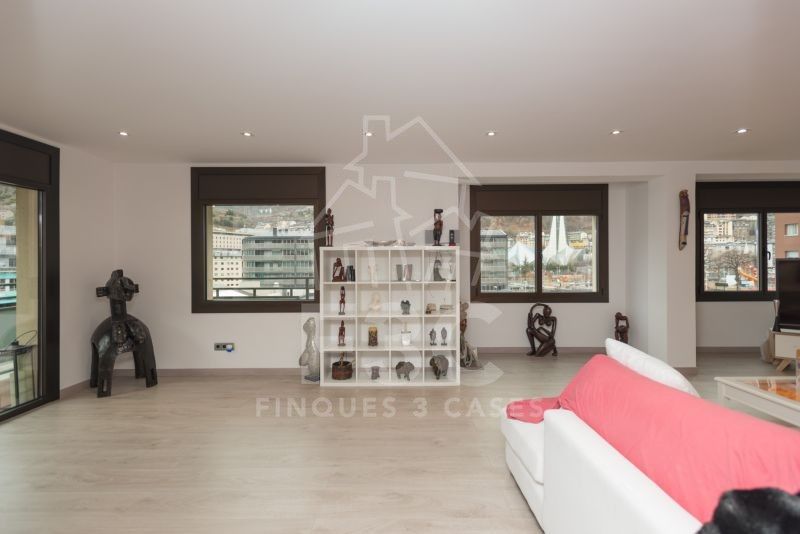 Appartement dans Les Escaldes, Andorre, 198 m2 - image 1