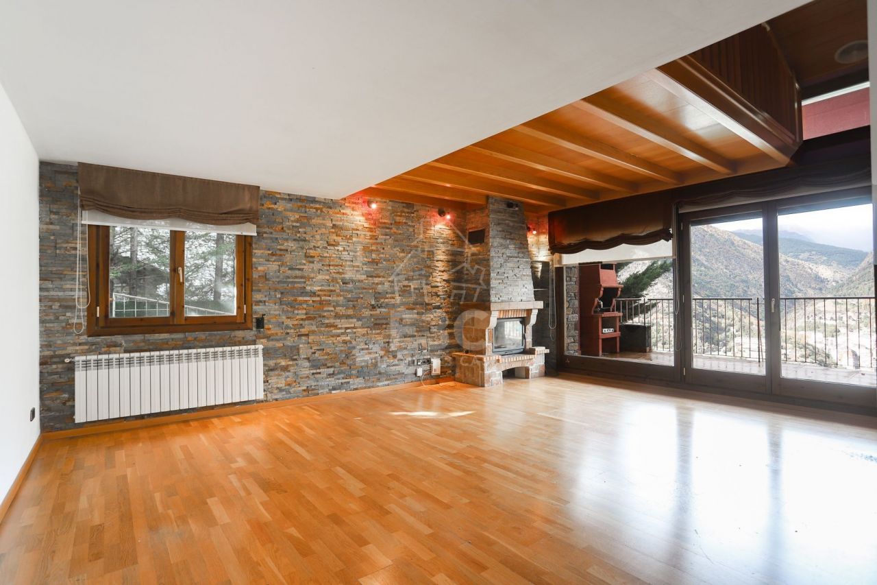 Wohnung in Escaldes, Andorra, 180 m2 - Foto 1