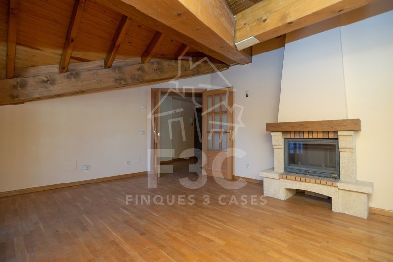 Commercial apartment building in Canillo, Andorra, 1 007 sq.m - picture 1