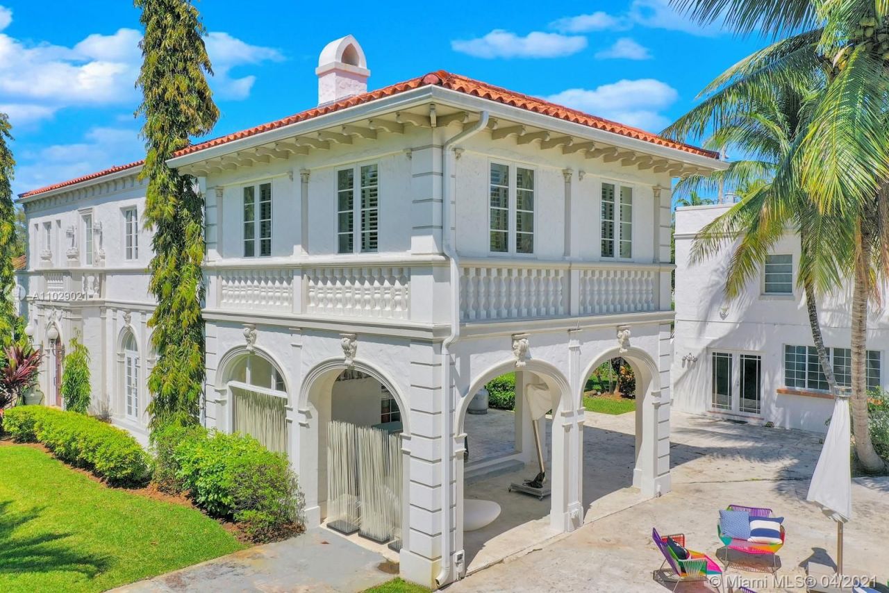 Manor in Miami, USA, 500 sq.m - picture 1