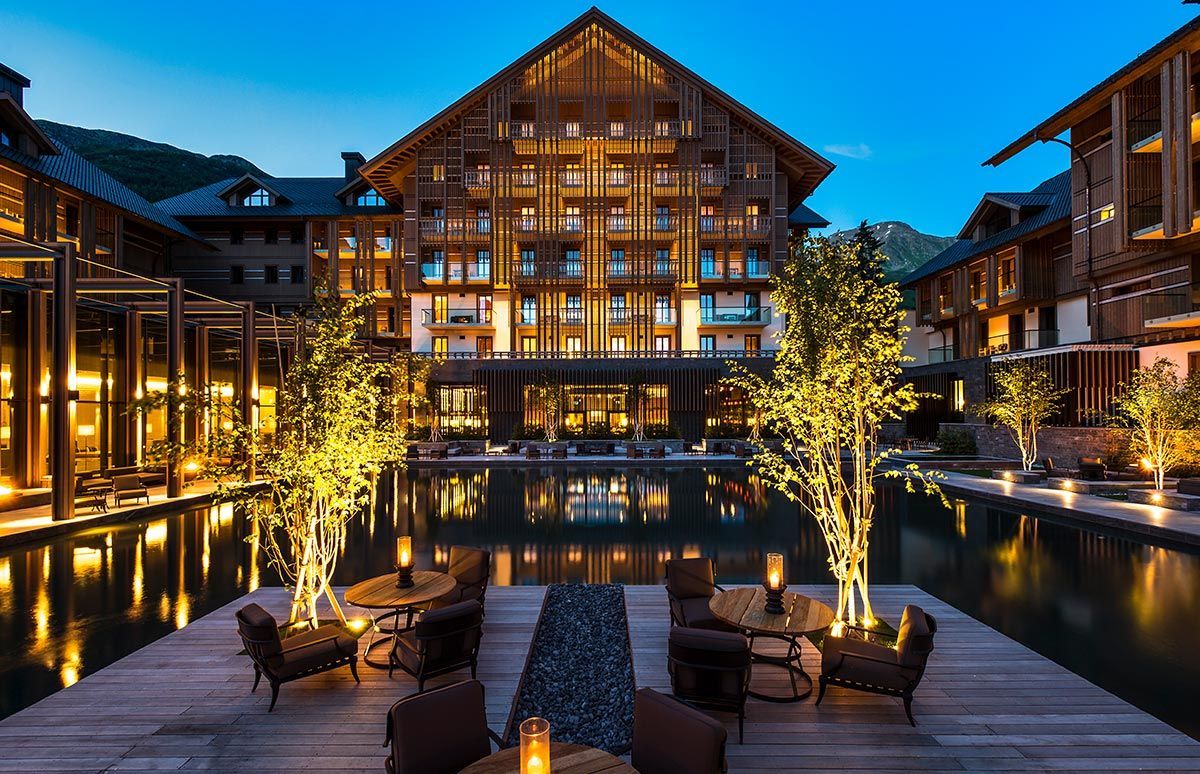 Hotel in Andermatt, Schweiz, 8 400 m2 - Foto 1