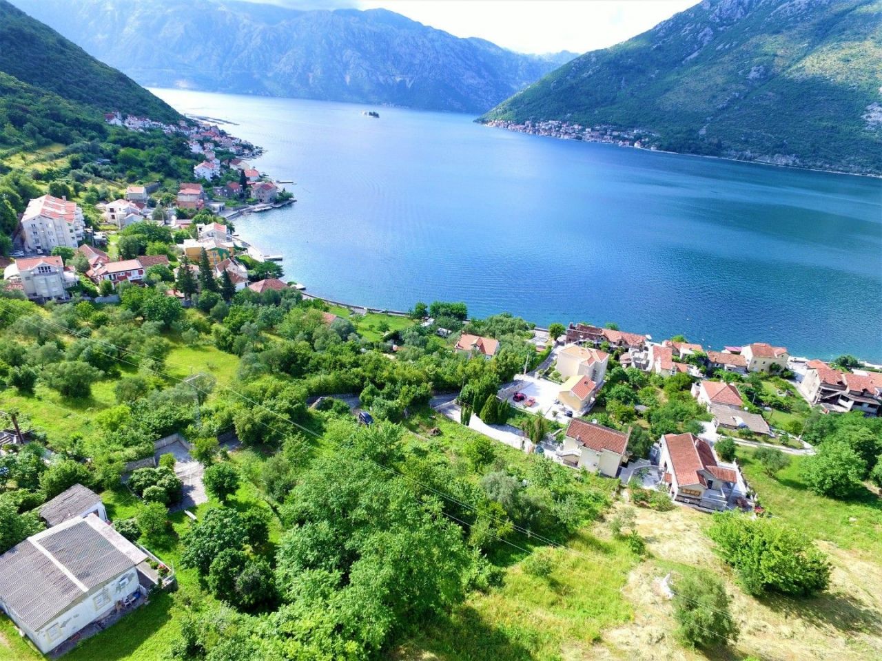 Land in Stoliv, Montenegro, 1 805 sq.m - picture 1