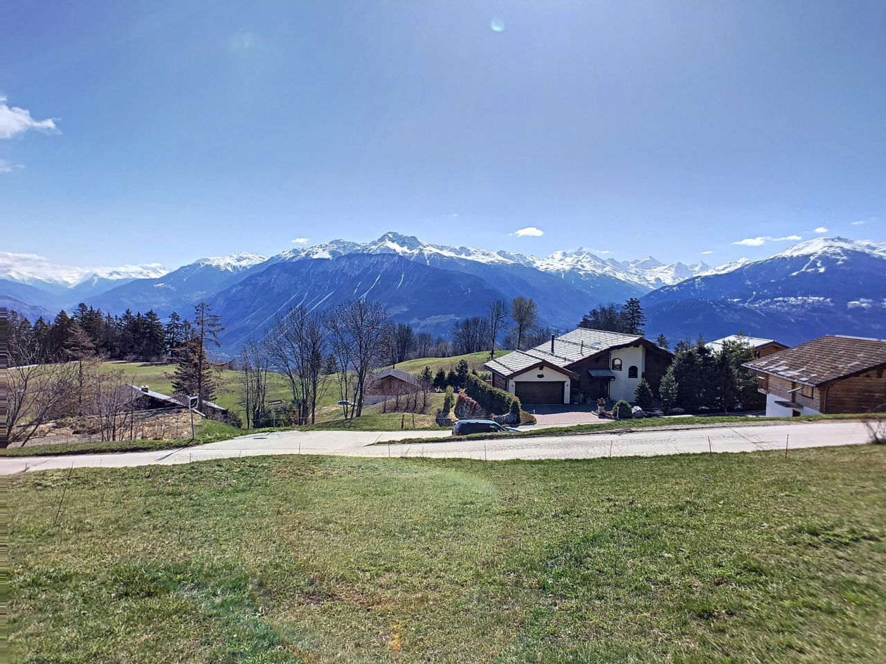 Land in Crans-Montana, Switzerland, 1 810 sq.m - picture 1