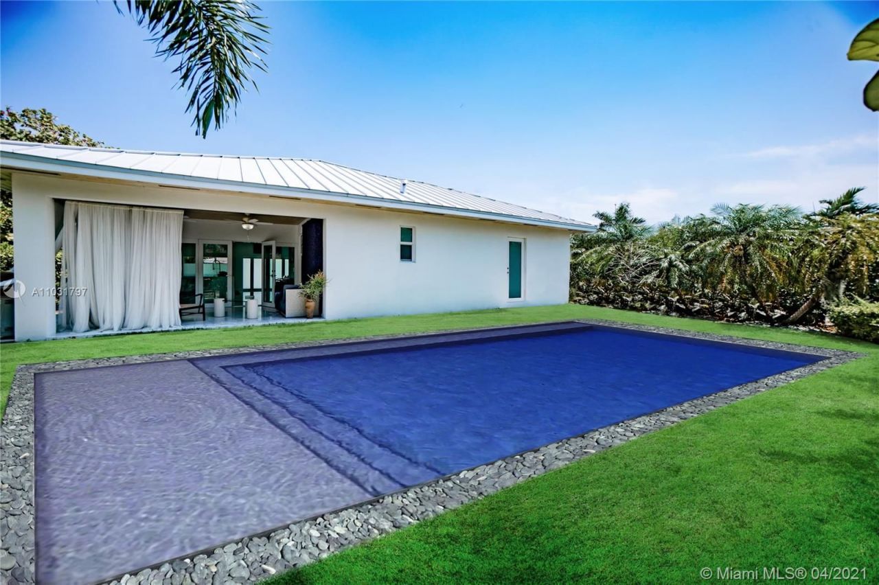 Cottage à Miami, États-Unis, 180 m2 - image 1