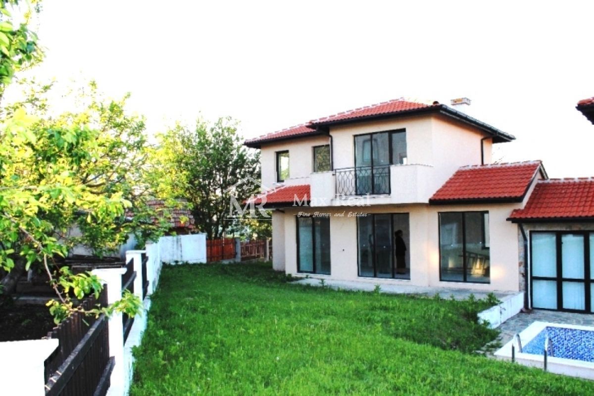 House in Medovo, Bulgaria, 120 sq.m - picture 1