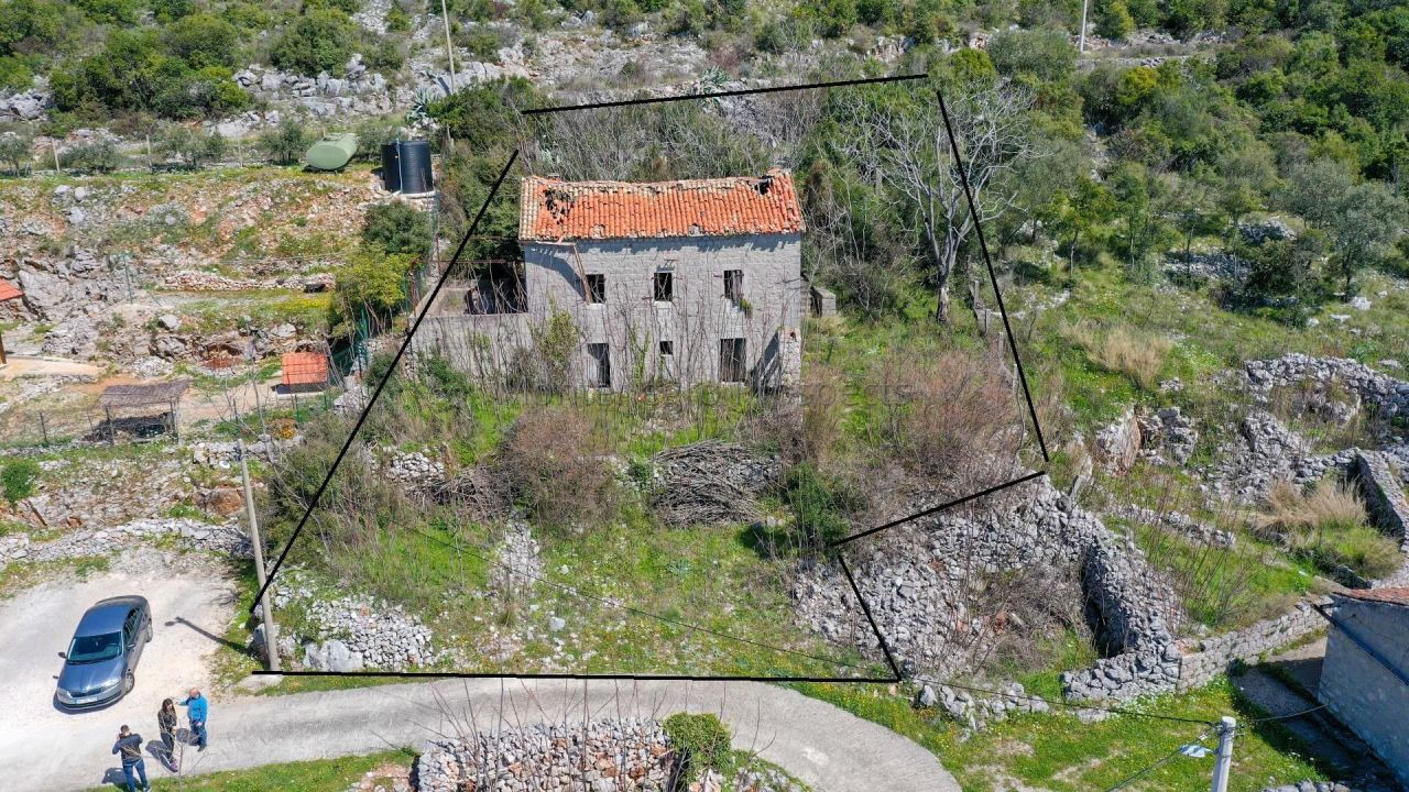 House in Kotor, Montenegro, 132 sq.m - picture 1