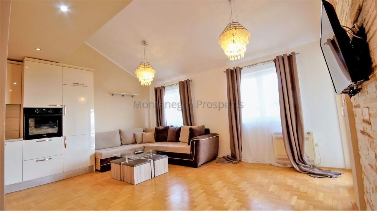 Apartment in Budva, Montenegro, 42 sq.m - picture 1