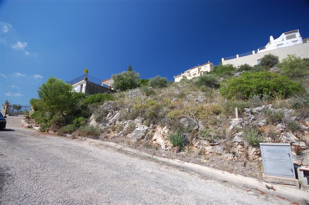 Land in Pego, Spain, 1 001 sq.m - picture 1