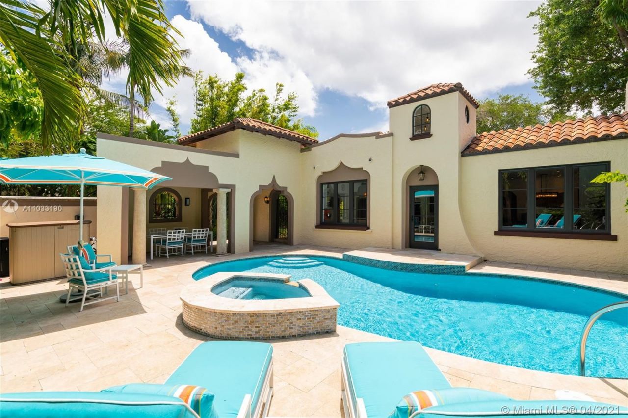 Villa in Miami, USA, 220 m2 - Foto 1