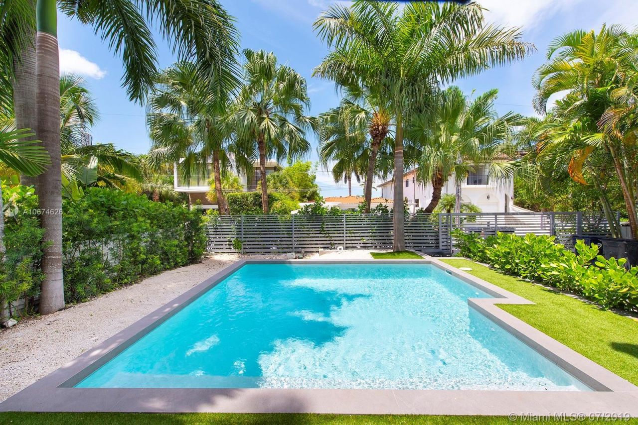 Casa en Miami, Estados Unidos, 336 m2 - imagen 1