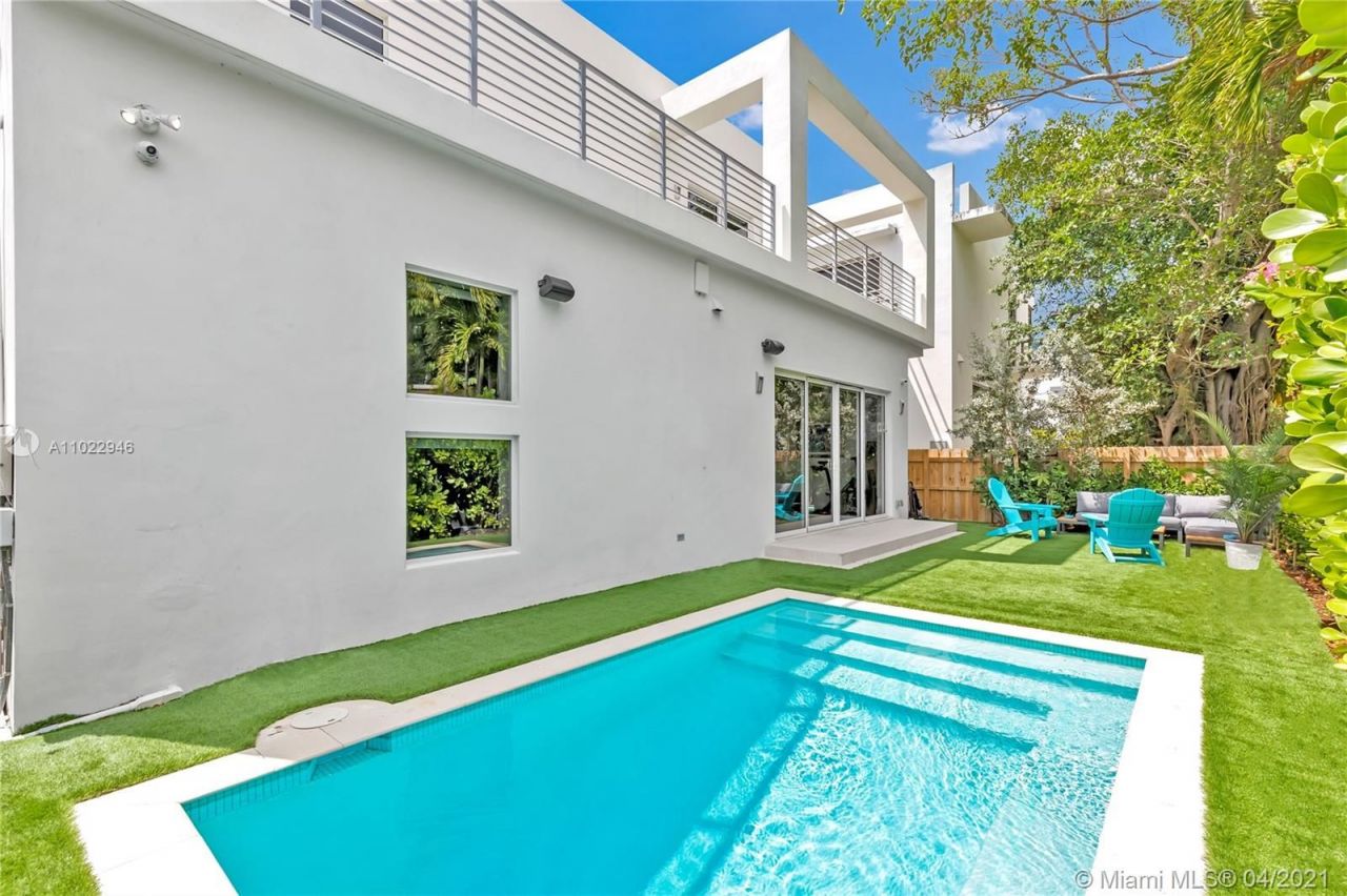Casa en Miami, Estados Unidos, 285 m2 - imagen 1