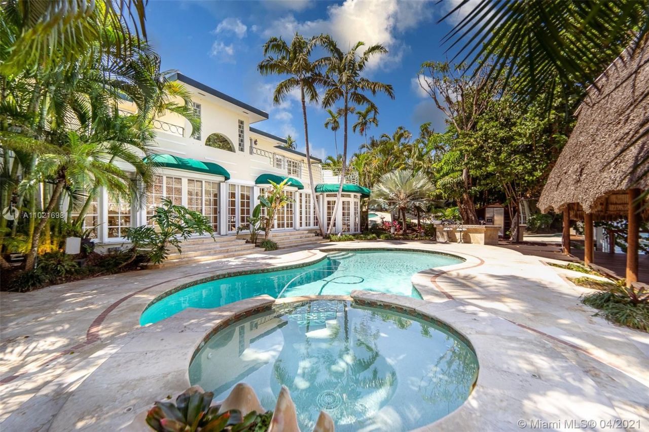 House in Miami, USA, 371 sq.m - picture 1