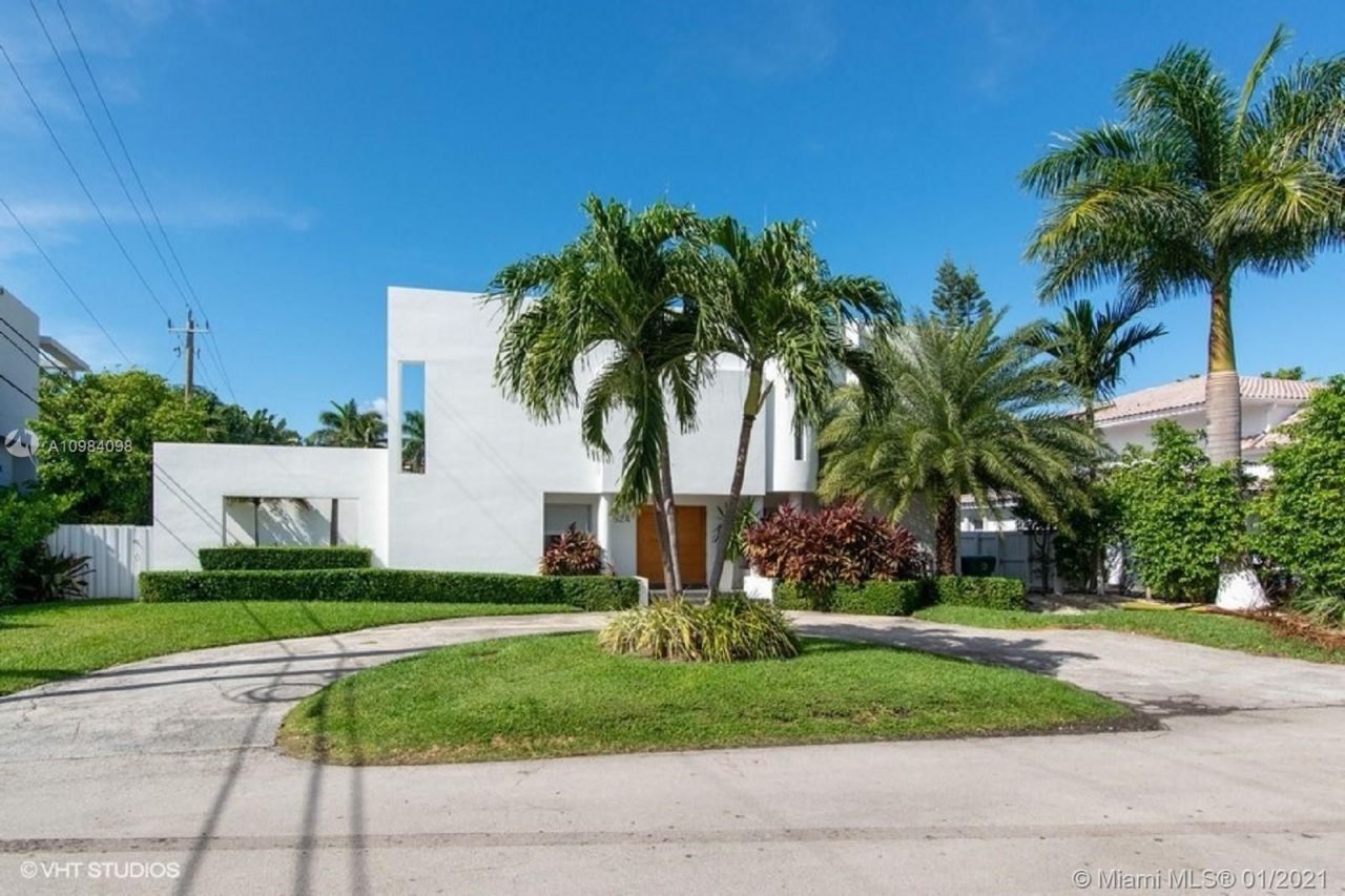 Haus in Miami, USA, 352 m2 - Foto 1