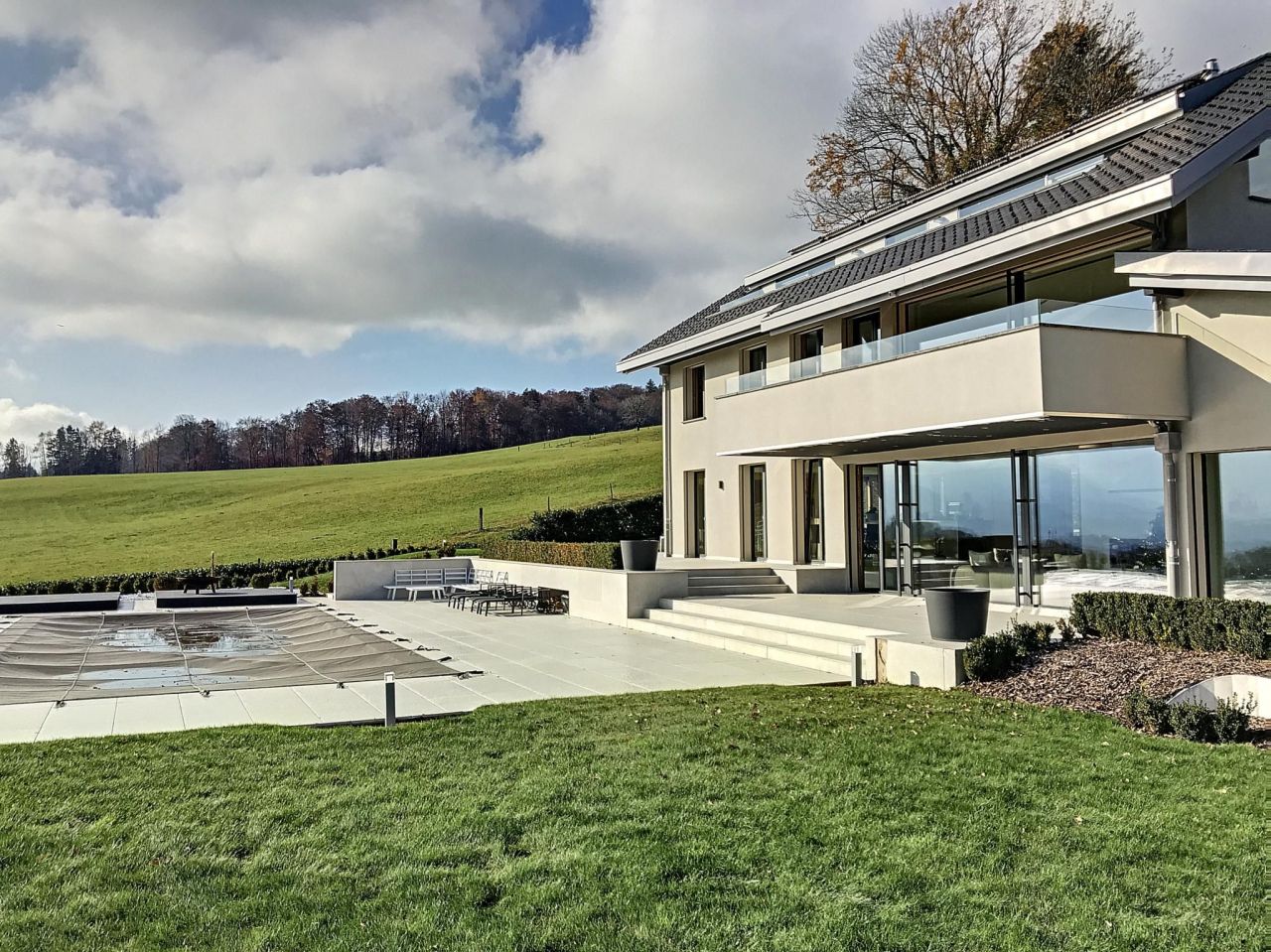 Casa Riaz, Suiza, 350 m2 - imagen 1