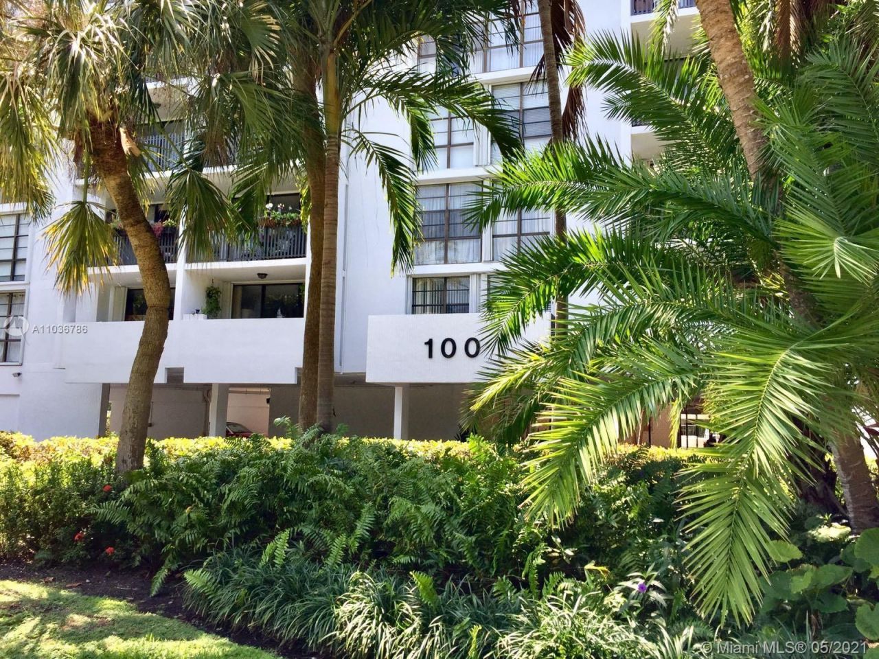 Apartment in Miami, USA - picture 1