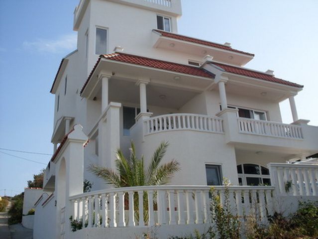 Villa in Utjeha, Montenegro, 420 m² - Foto 1