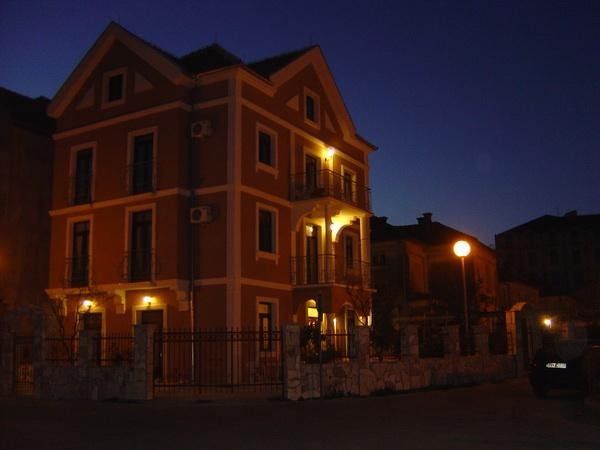 Gewerbeimmobilien in Tivat, Montenegro, 400 m2 - Foto 1