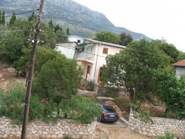 Haus in Dobra Voda, Montenegro, 90 m2 - Foto 1