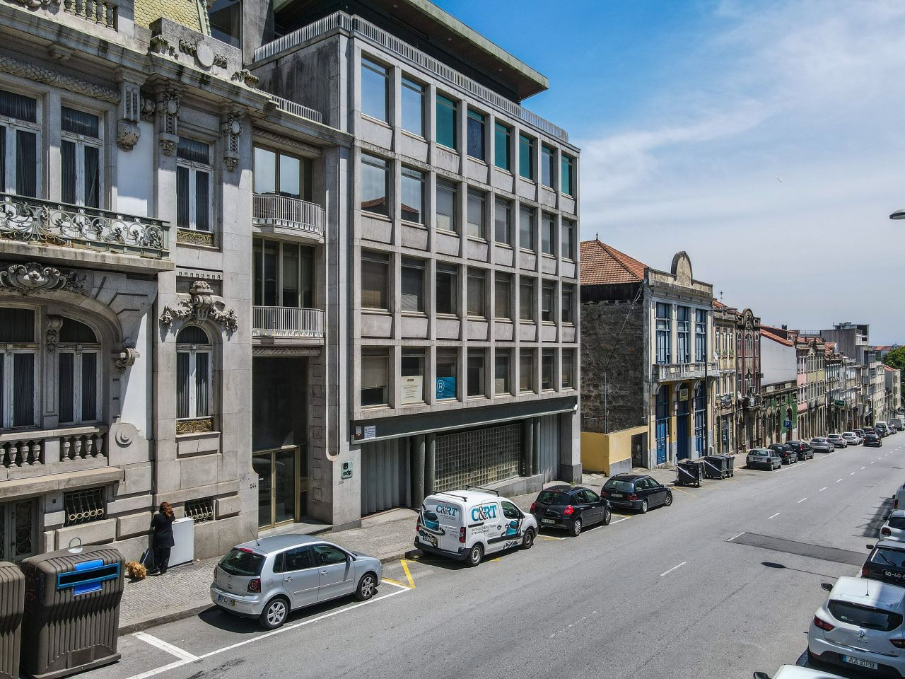 Apartment in Porto, Portugal, 206 sq.m - picture 1