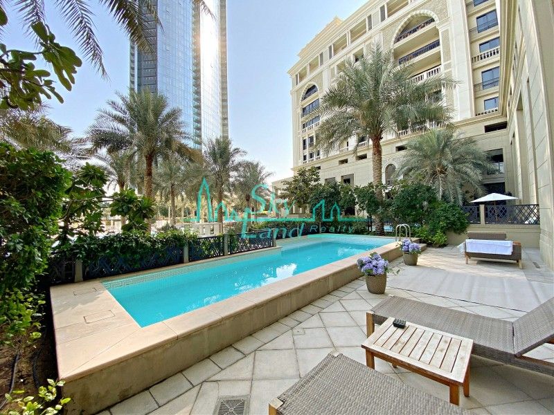 Villa in Dubai, UAE, 371 sq.m - picture 1