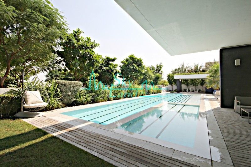 Villa en Dubái, EAU, 3 015 m2 - imagen 1