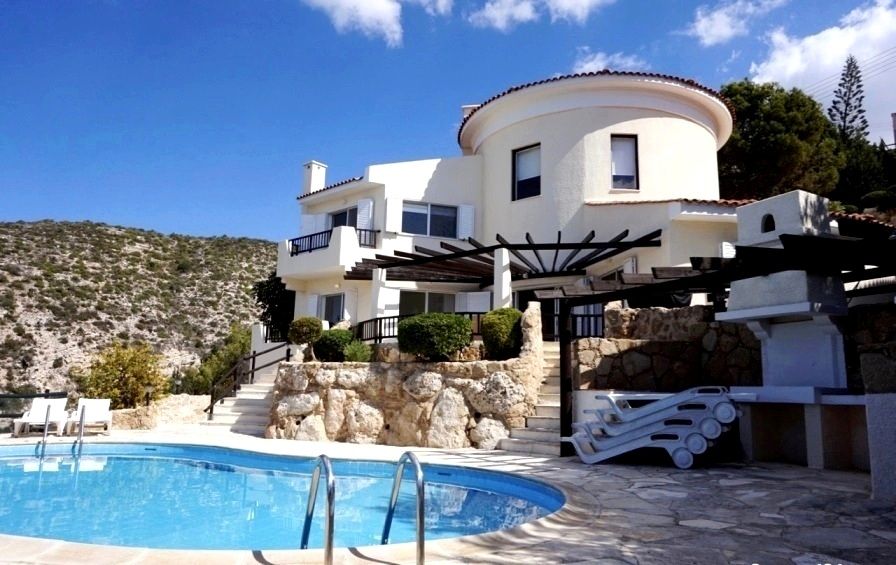 Mansion in Paphos, Cyprus, 250 sq.m - picture 1