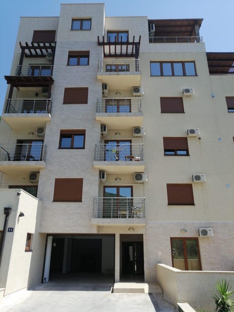 Wohnung in Petrovac, Montenegro, 200 m2 - Foto 1