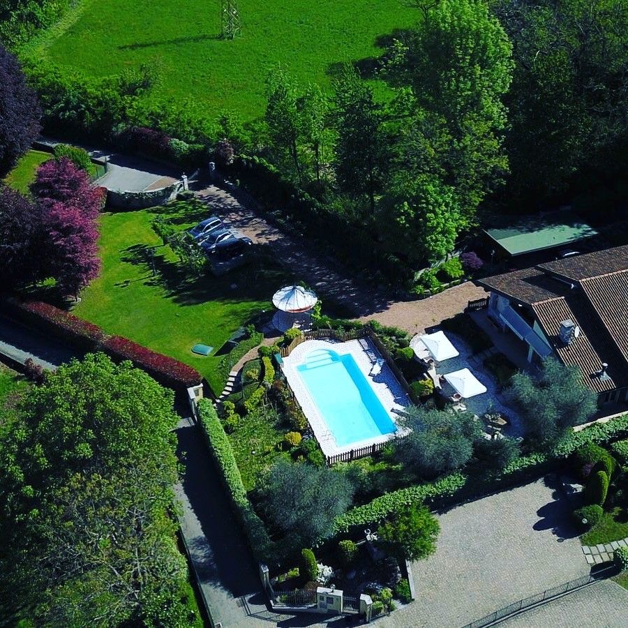 Villa en Besozzo, Italia, 450 m2 - imagen 1