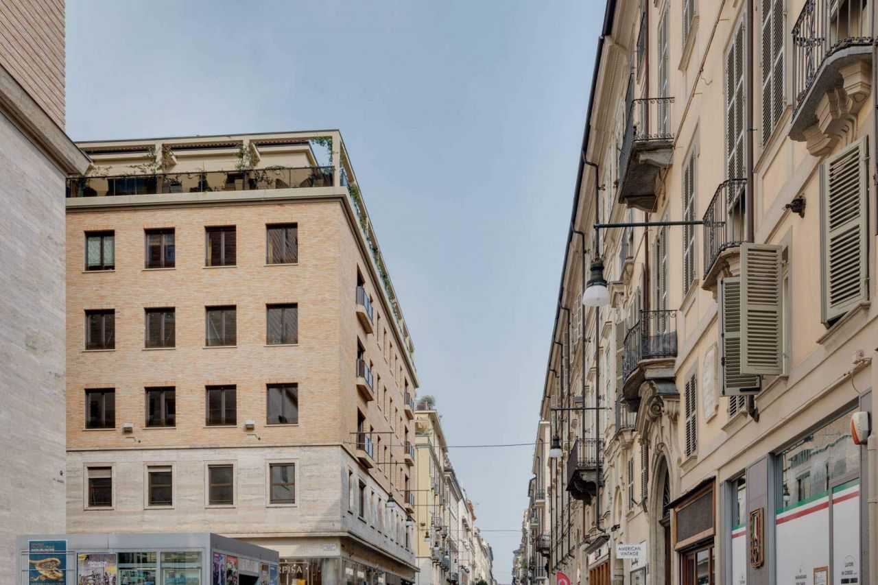 Apartment Torino, Italy, 246 sq.m - picture 1