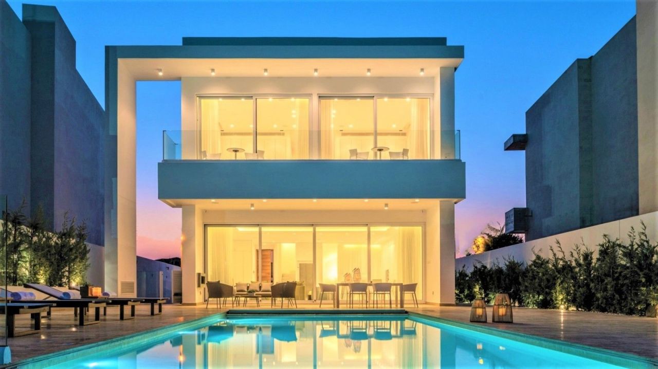 Villa in Protaras, Cyprus, 434 sq.m - picture 1