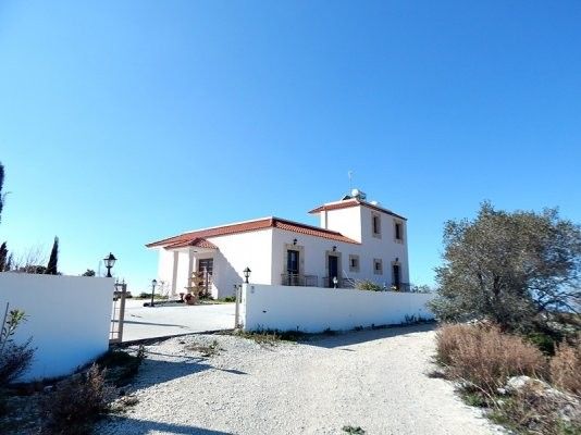 Villa in Paphos, Cyprus, 300 sq.m - picture 1