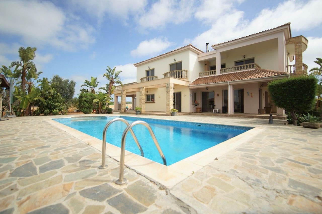 Villa à Paphos, Chypre, 360 m2 - image 1