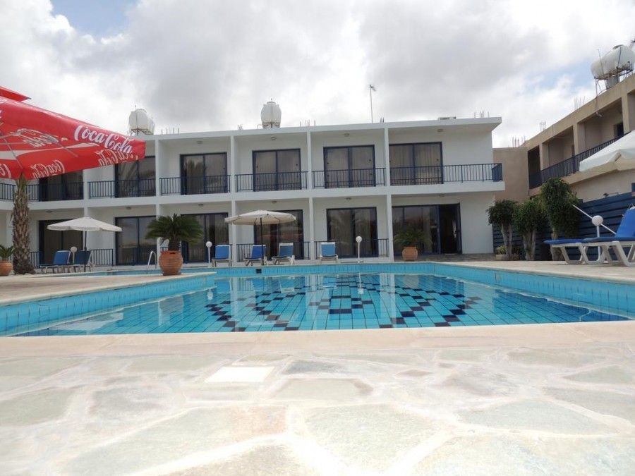 Hotel in Paphos, Cyprus - picture 1