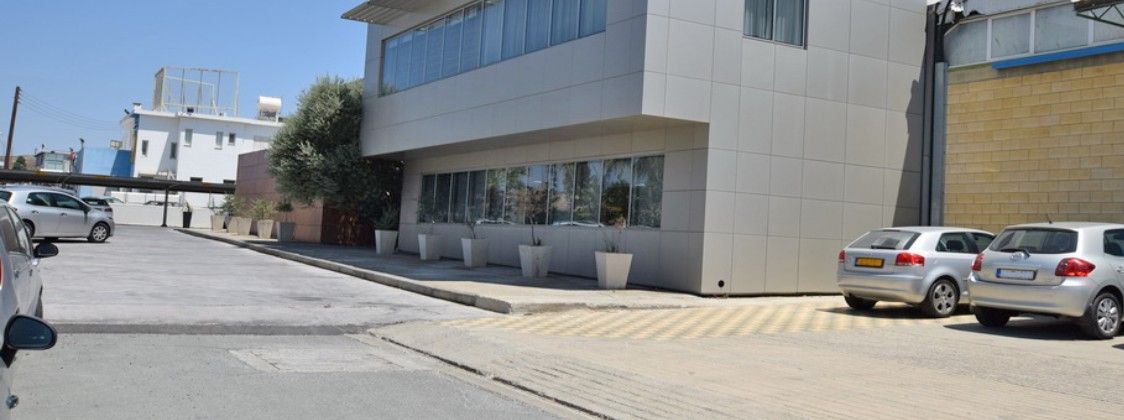 Commercial property in Nicosia, Cyprus, 7 500 sq.m - picture 1