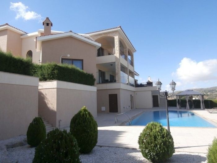 Villa en Pafos, Chipre, 485 m2 - imagen 1