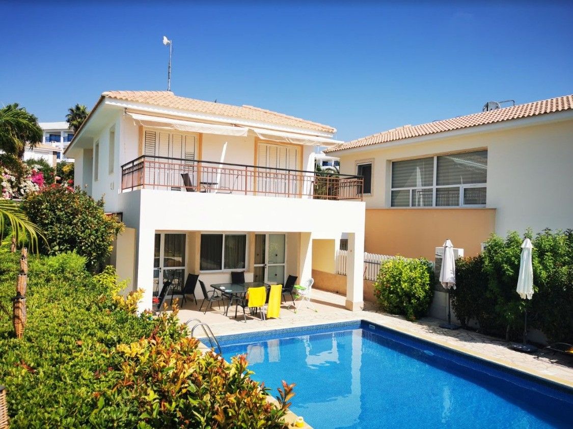 Villa in Paphos, Cyprus, 221 sq.m - picture 1